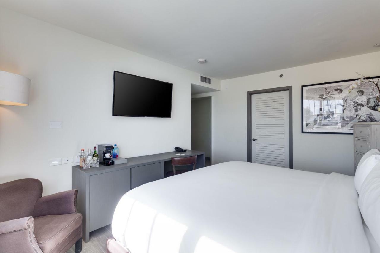 Hotel Clinton South Miami Beach