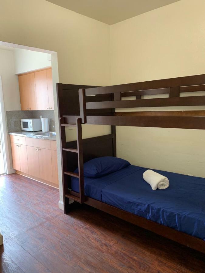 Hotel Beach Corner 2*