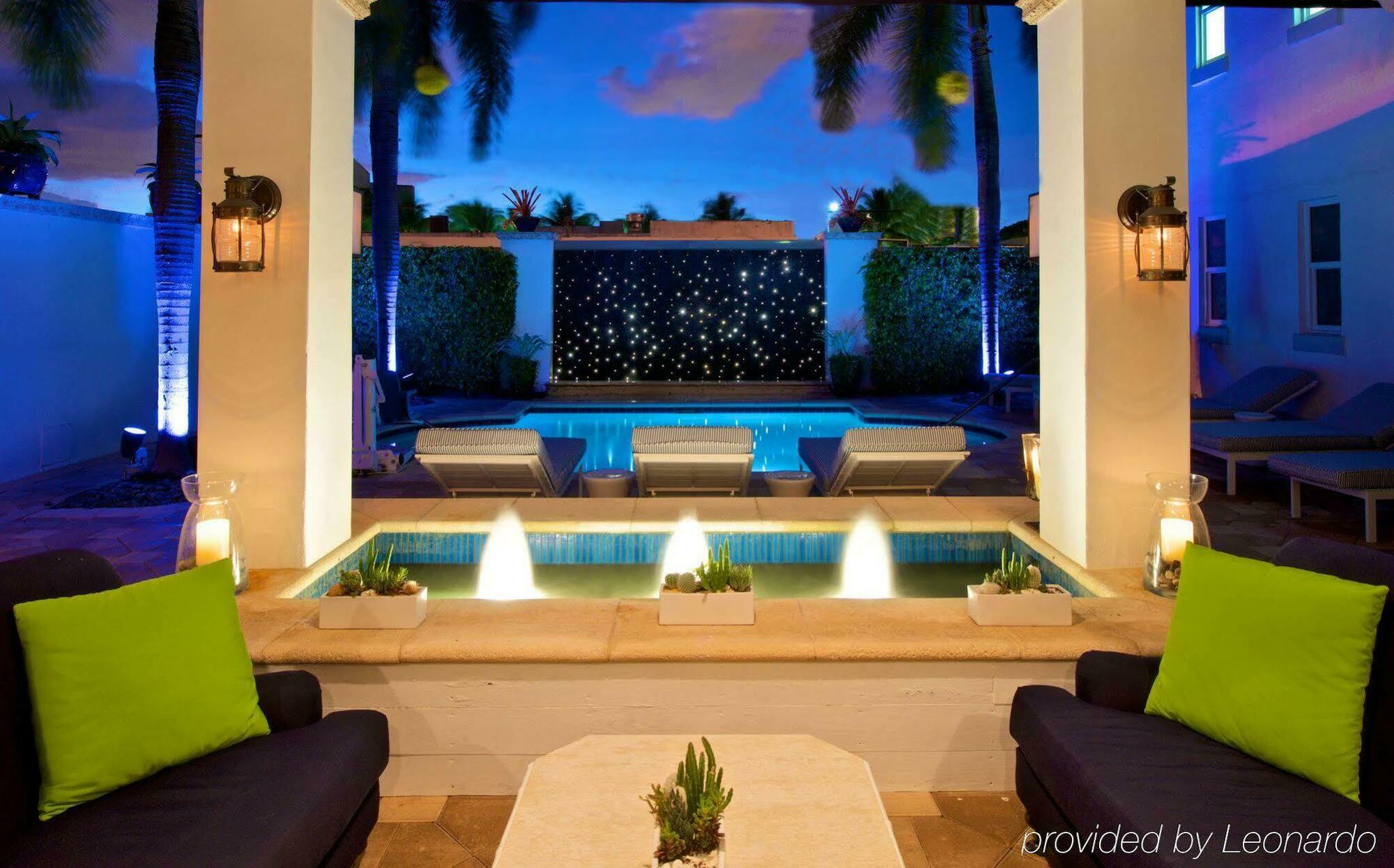 Blue Moon Hotel