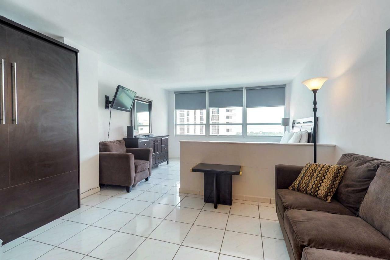 Hotel Castle Beach: Serenity Miami Beach