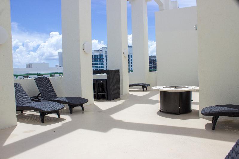 Casablanca On The Ocean West Tower 3* Miami Beach