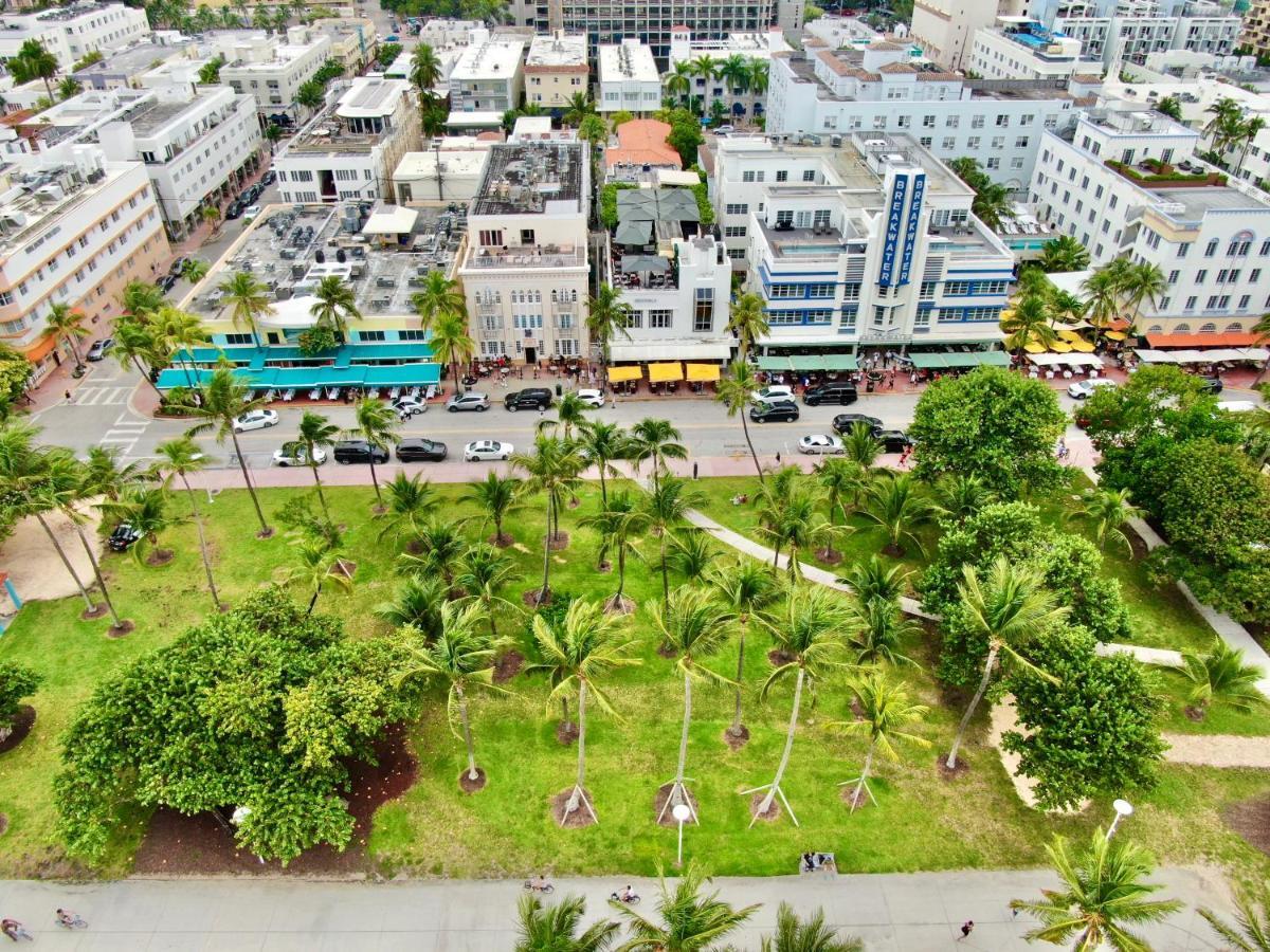 Miami Party Hostel *