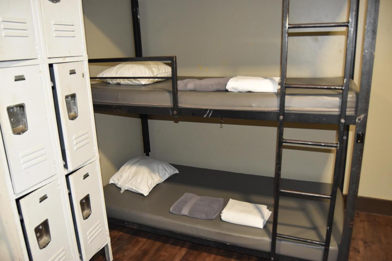 Miami Party Hostel *