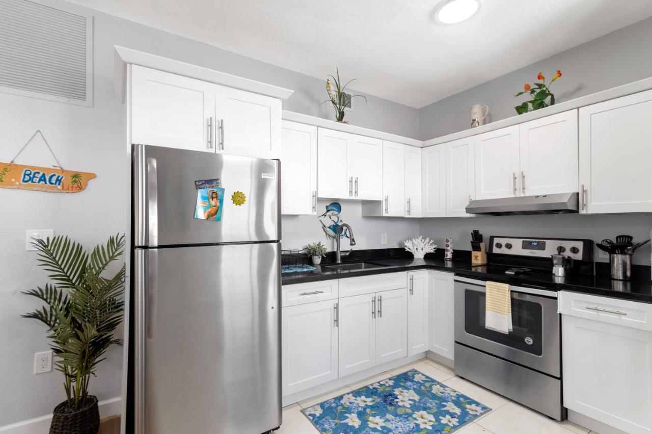 Ensuite Apt On Collins Ave Apartamento *