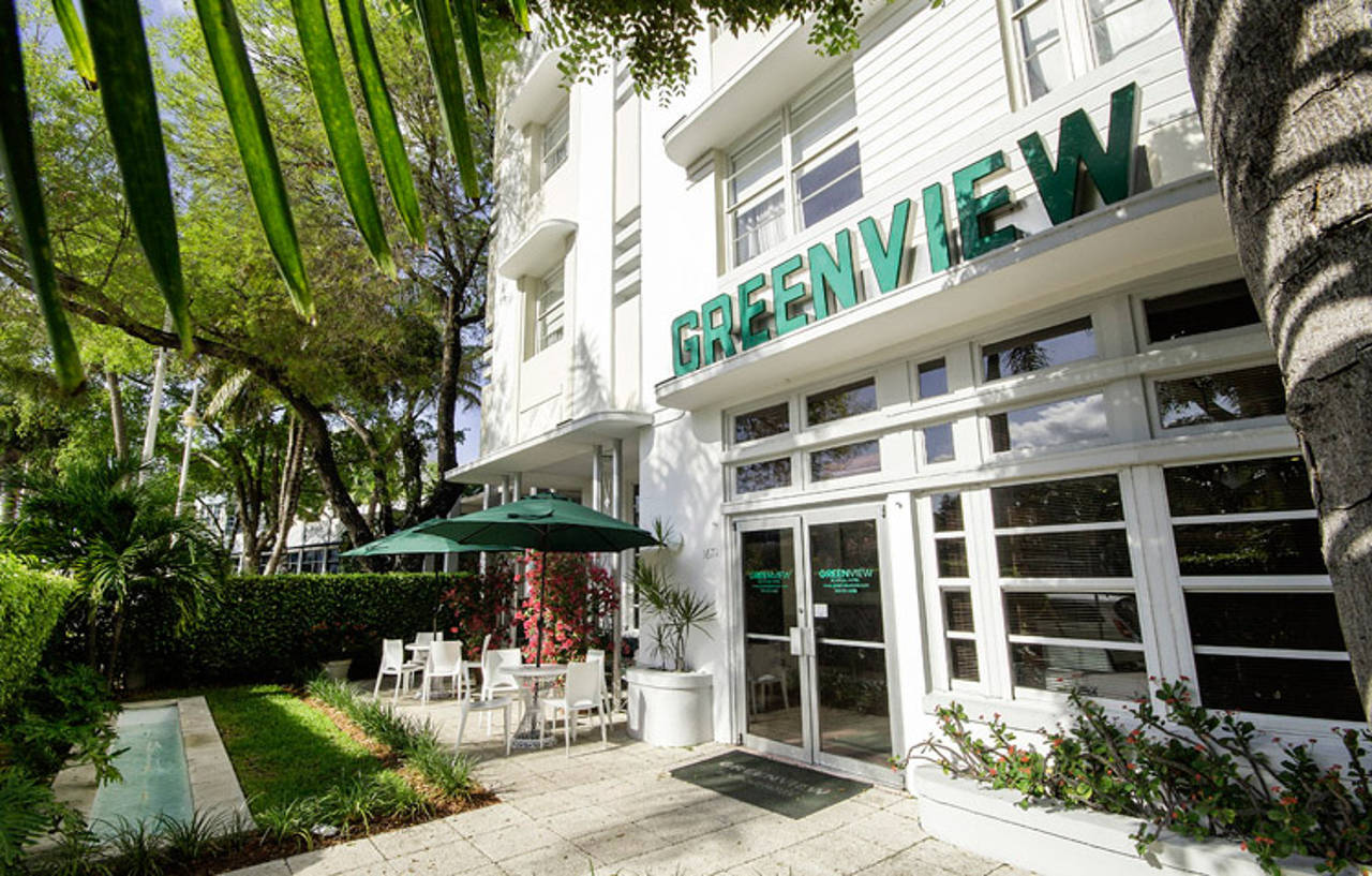 Hotel Greenview By Lowkl 3*