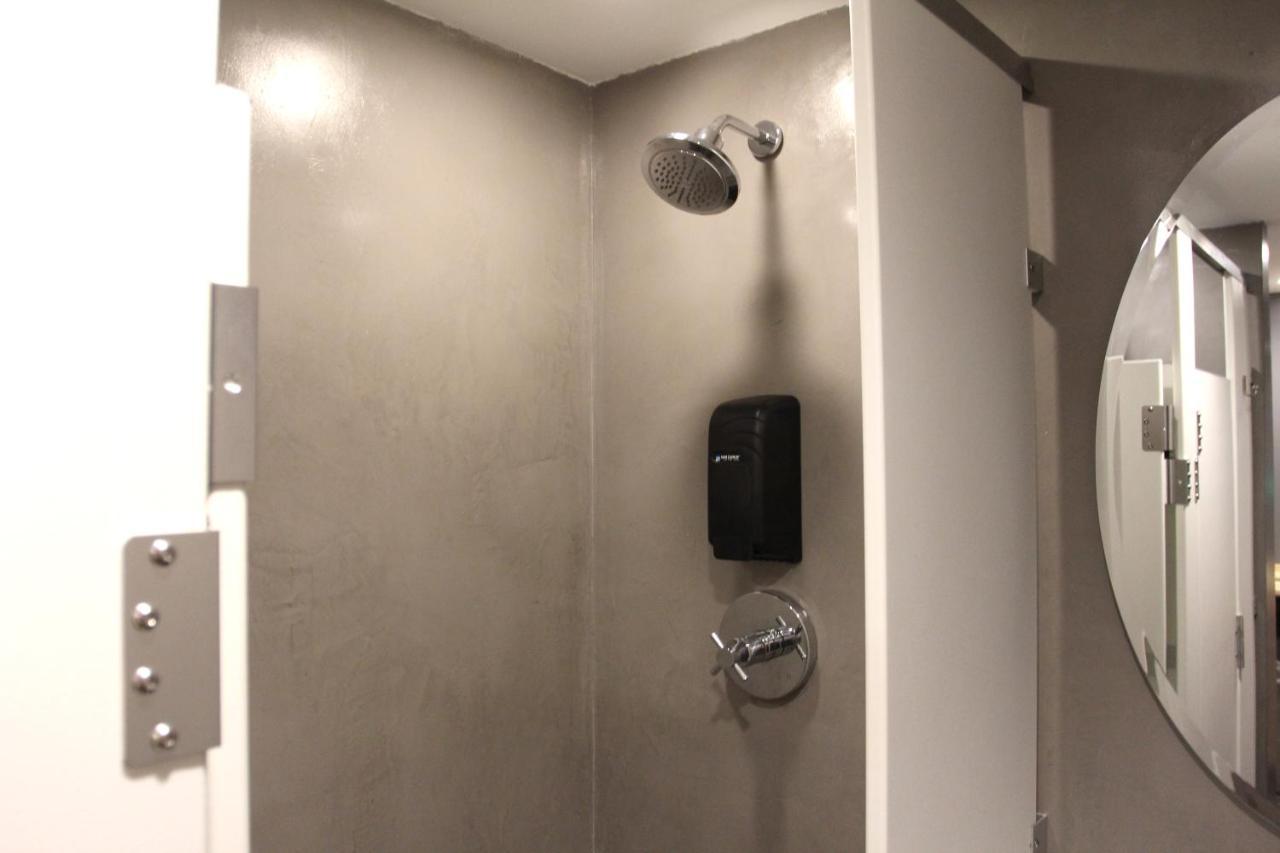 Hotel Gaythering - Gay - Adults Welcome Miami Beach