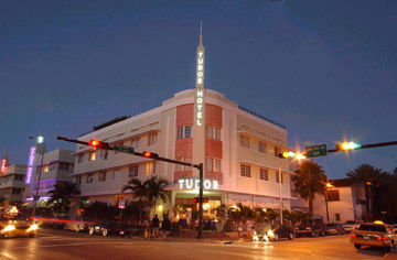 Hotel Tudor Hotel & Suites