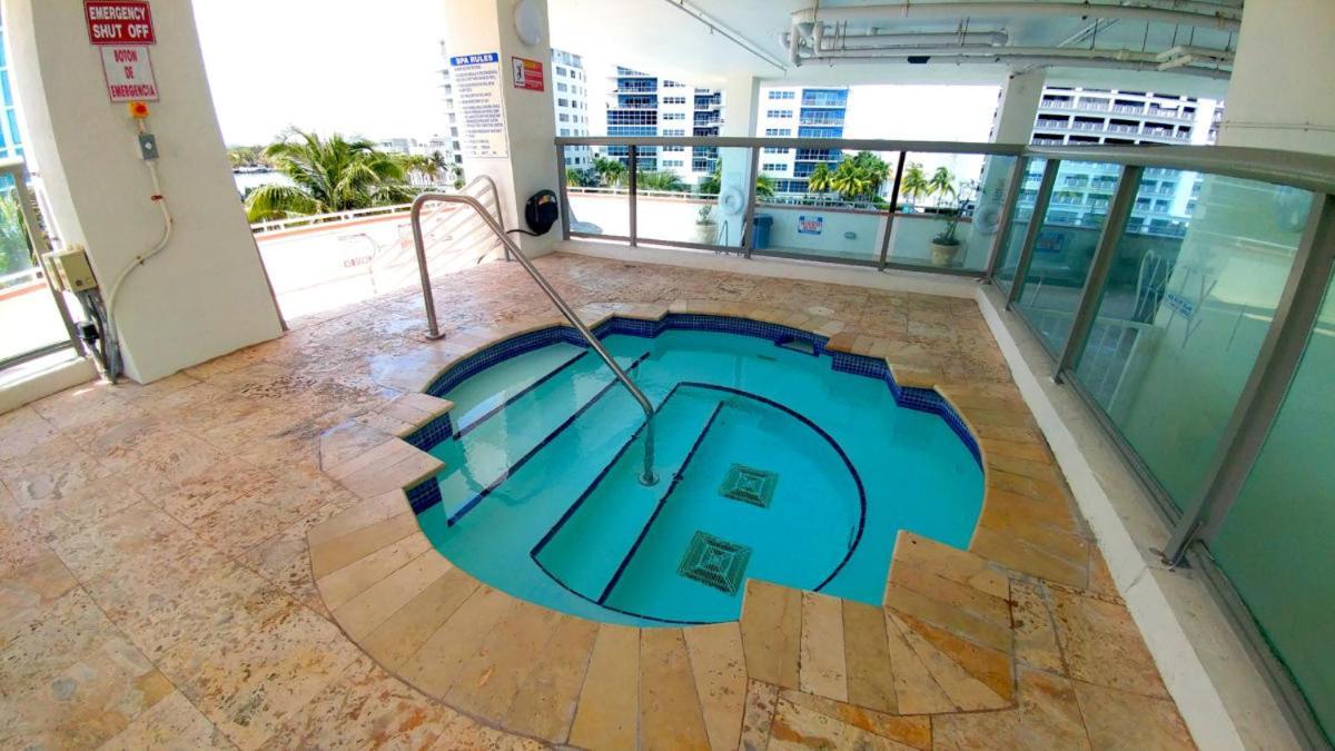 Sixty Sixty Hotel : Miami Beach *