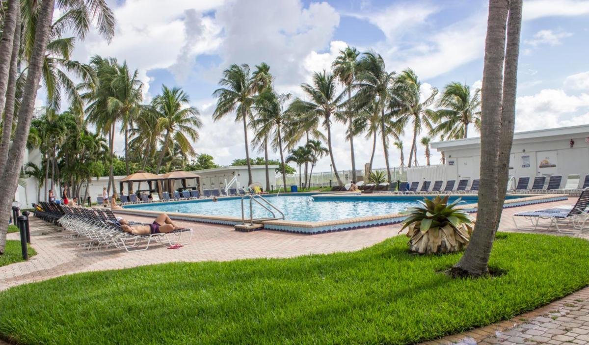 Sixty Sixty Hotel : Miami Beach Apartment Miami Beach
