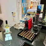 Boutique Suites 3 Min Walk To Beach