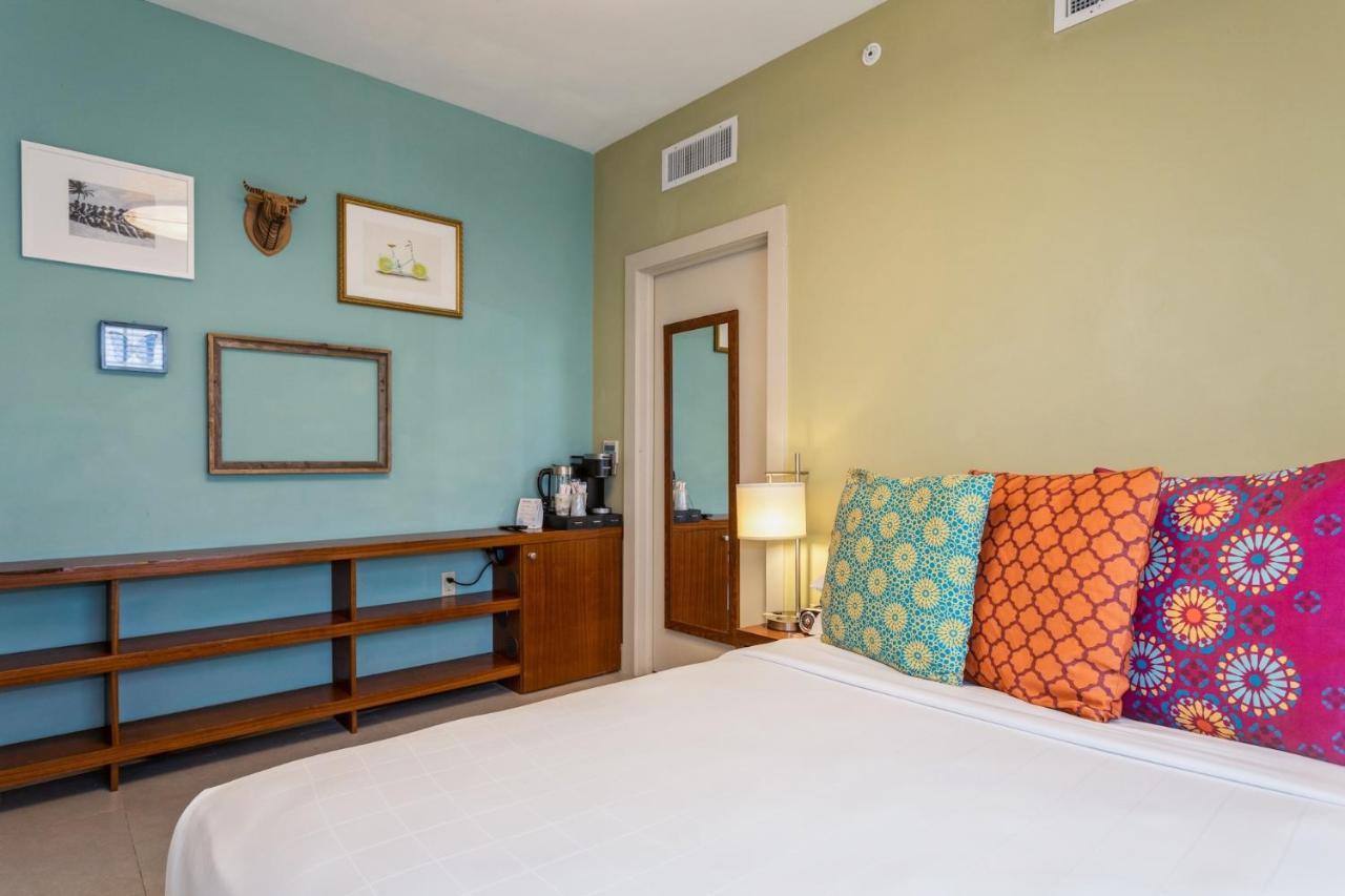 Kasa El Paseo Miami Hotel