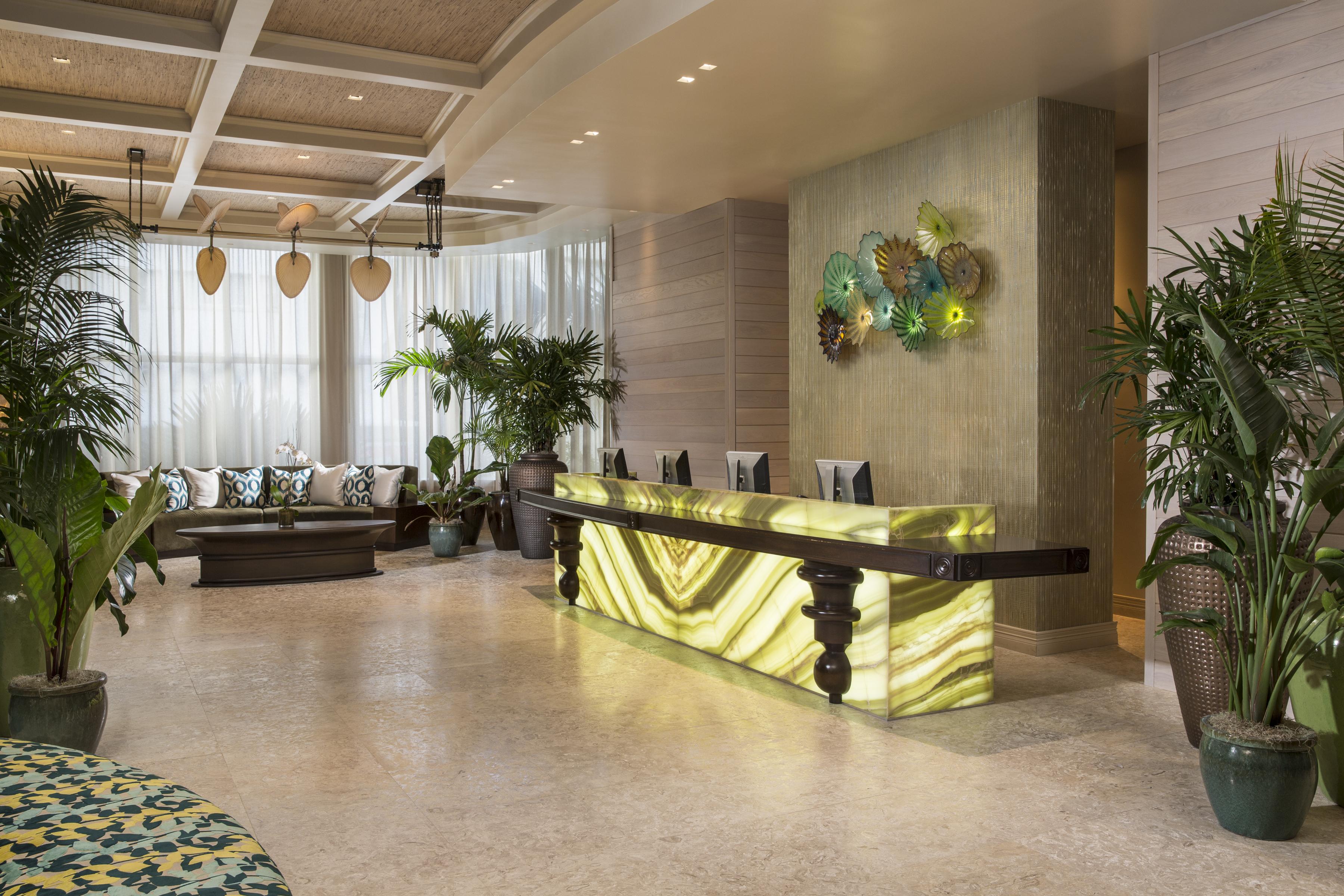 Hotel The Palms &