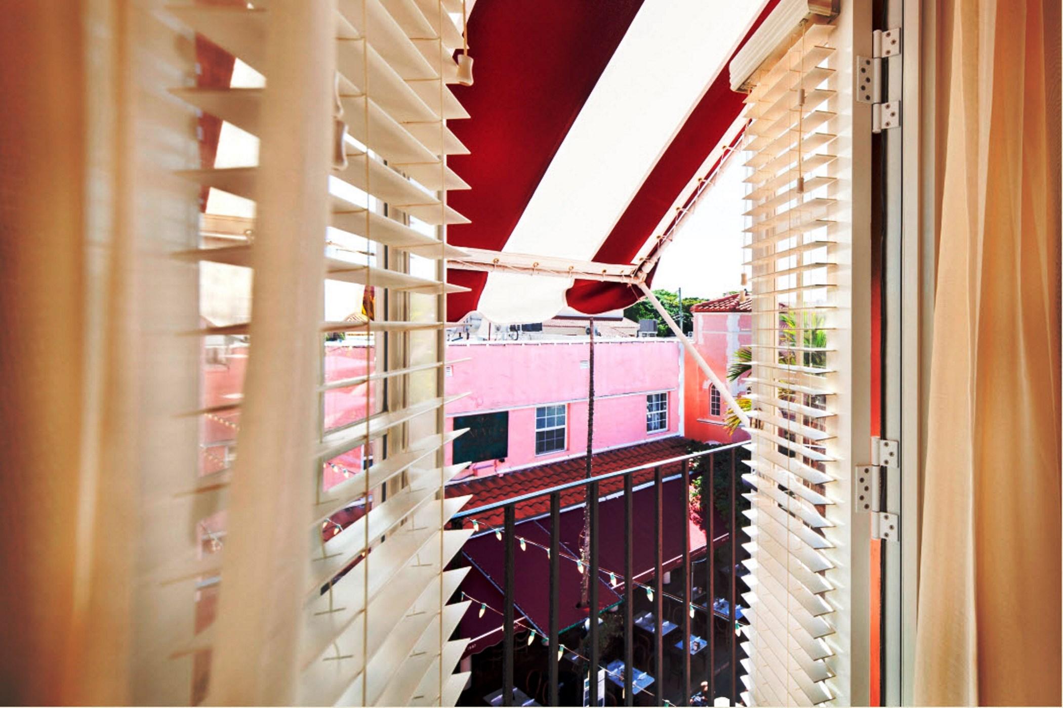 Kasa El Paseo Miami