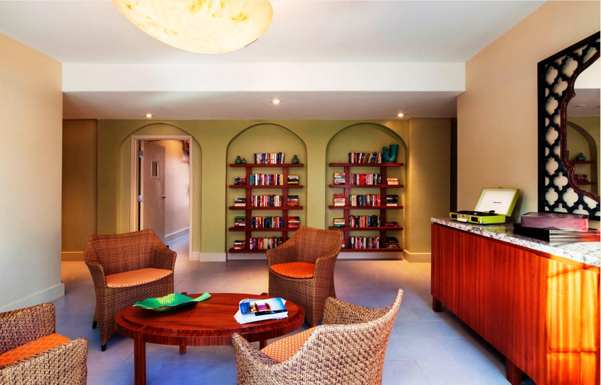 Kasa El Paseo Miami Hotel