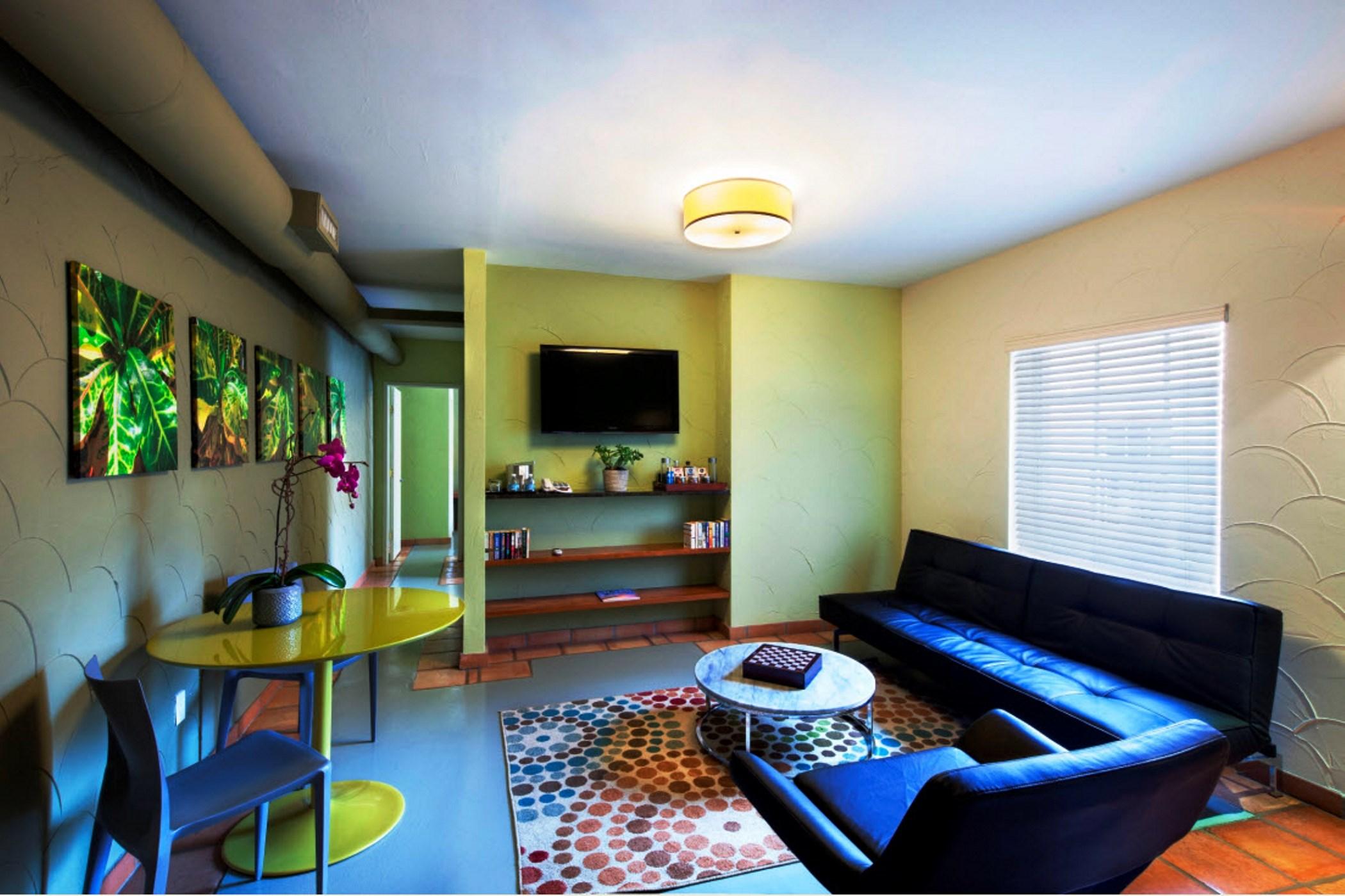 Kasa El Paseo Miami 4*