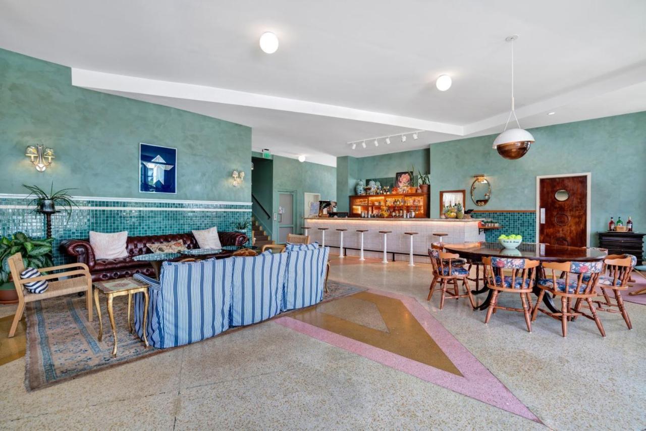 Trouvail Miami Hotel