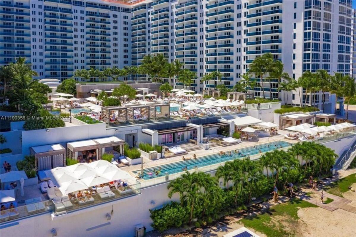 Romantic-5 Star-1br-oceanfront-balcony-south-beach Apartment