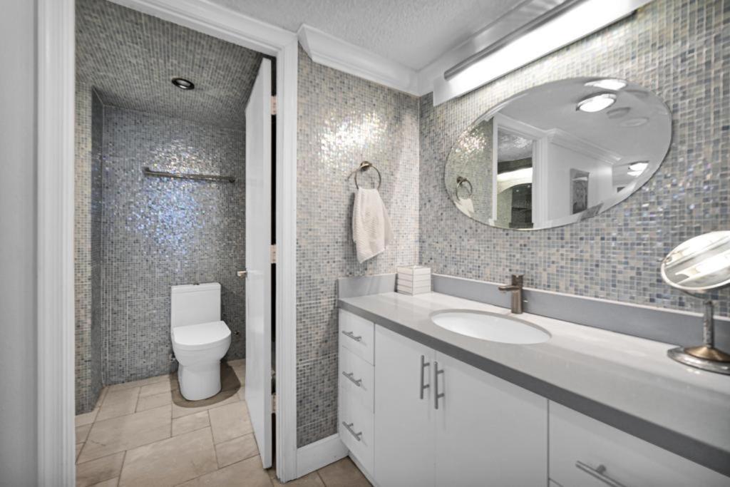 Romantic-5 Star-1br-oceanfront-balcony-south-beach Apartment *
