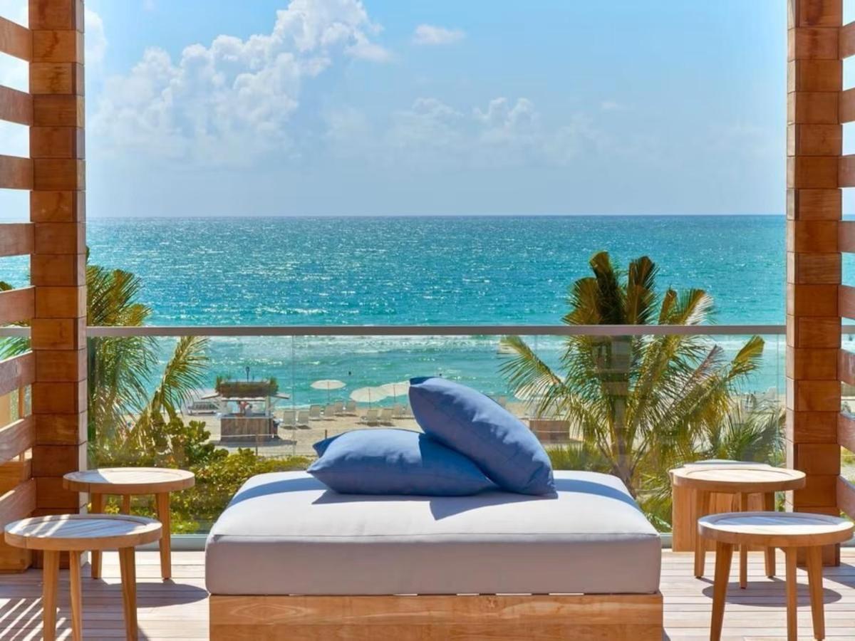 Romantic-5 Star-1br-oceanfront-balcony-south-beach *