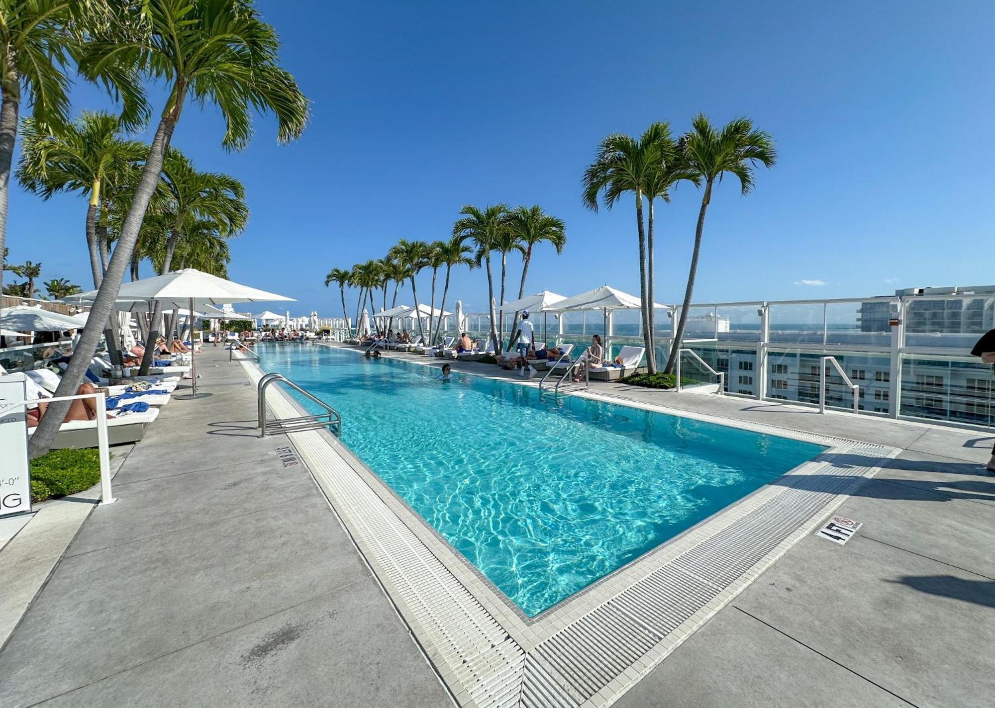 Romantic-5 Star-1br-oceanfront-balcony-south-beach *