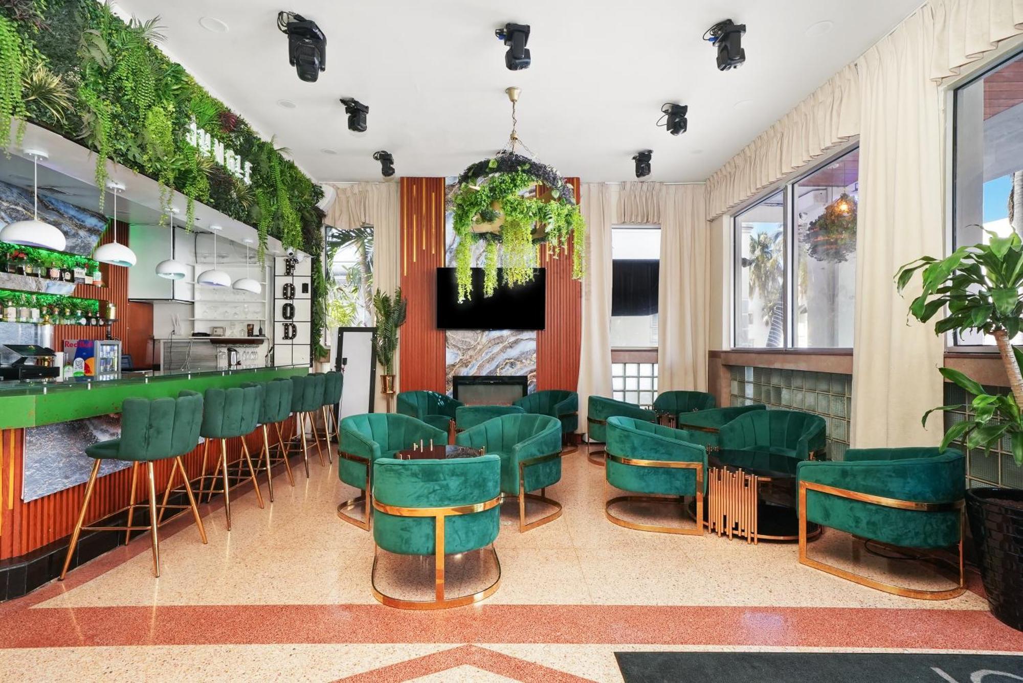 Hotel Chesterfield & Miami Beach