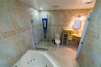 Pavilion By Royal 4* Miami Beach