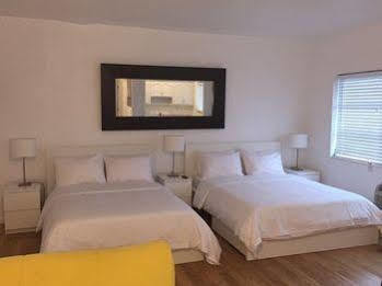 Hotel Princess Ann Suites *