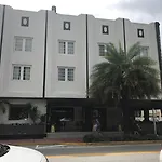 South Beach Plaza Hotel
