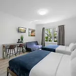 Barbizon On Ocean Drive Apartments