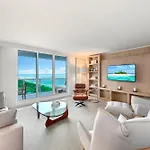 1 Hotel & Homes Private Luxury Suites