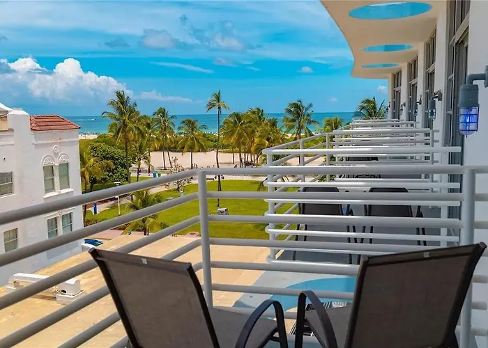Stylish Studio In South Beach With Ocean Views