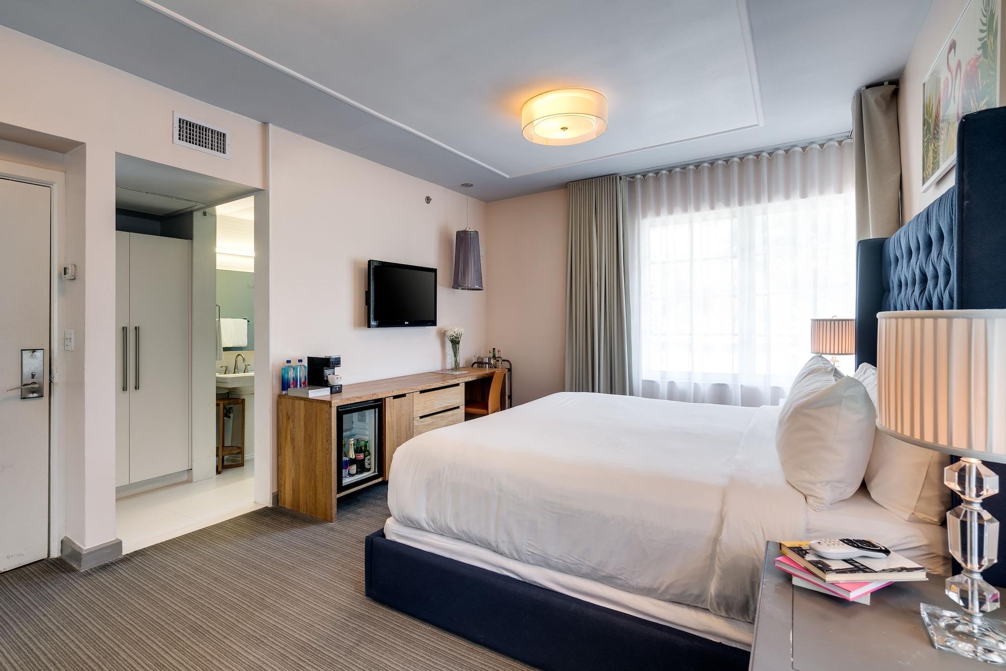 Hotel South