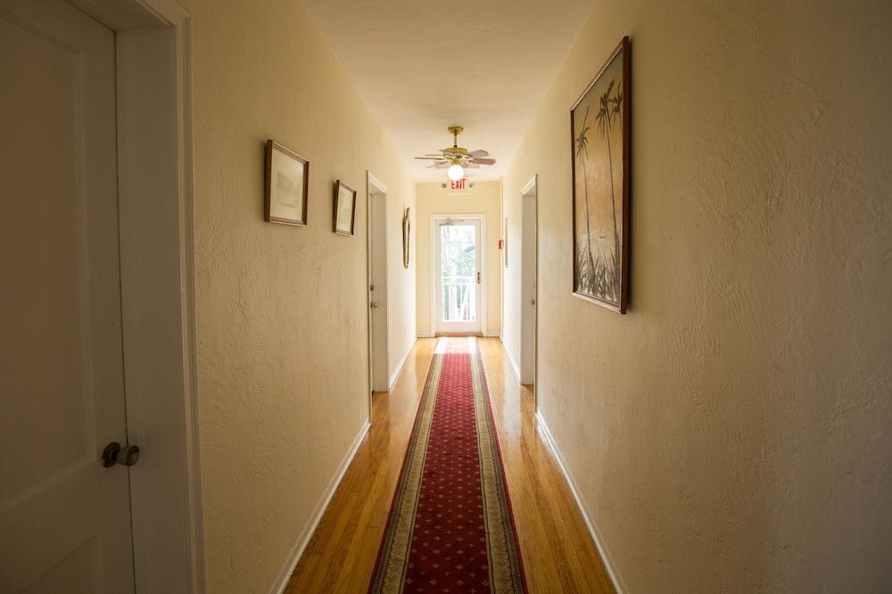 Aparthotel Baltic Miami Beach