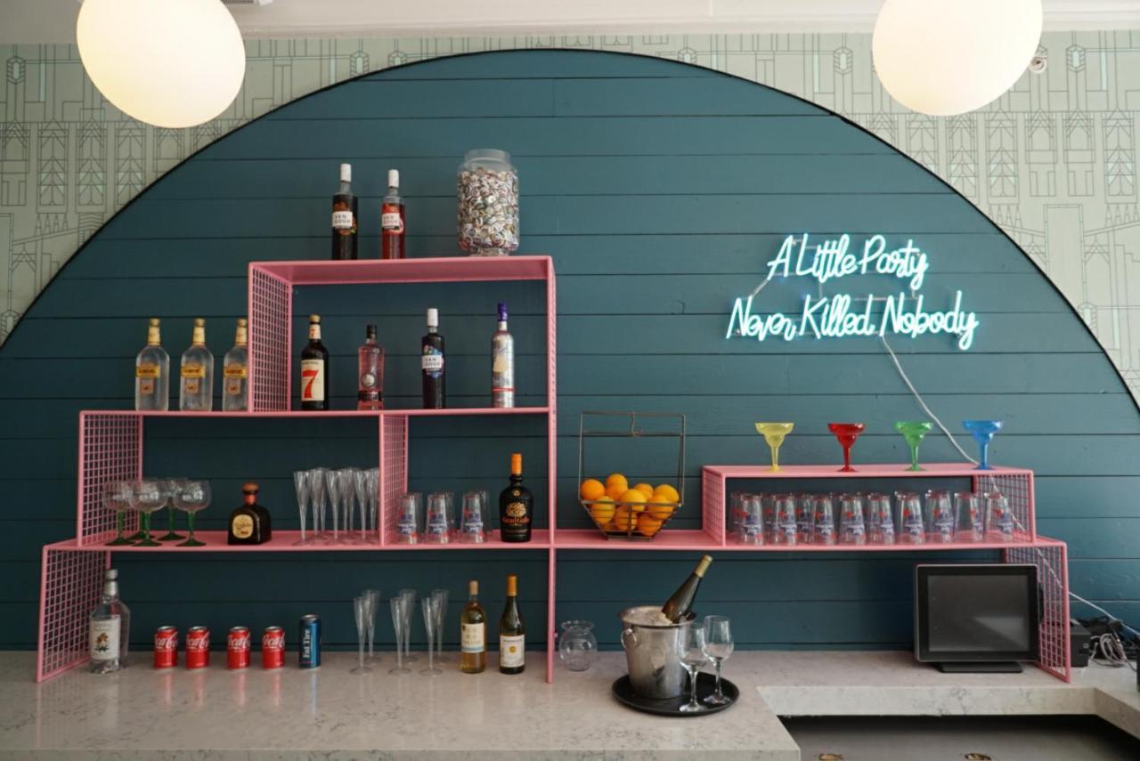 Beds N' Drinks * Miami Beach