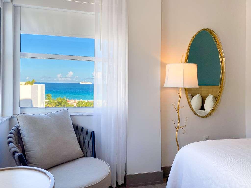 Marseilles Beachfront Hotel