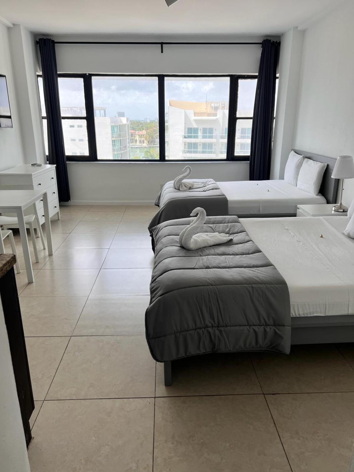 Ocean Front Units At Miami Appartamento