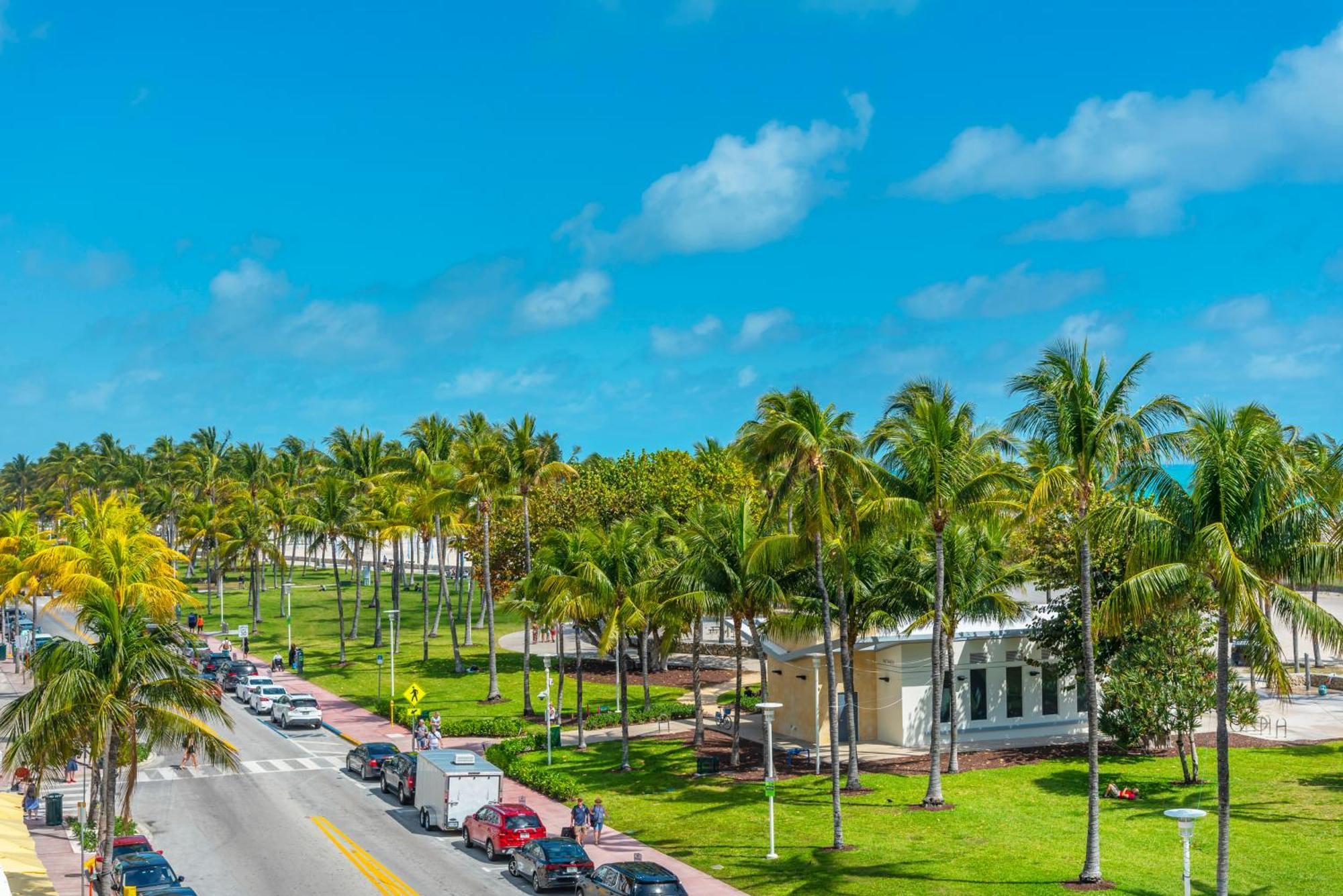 Bentley South Hotel Miami Beach