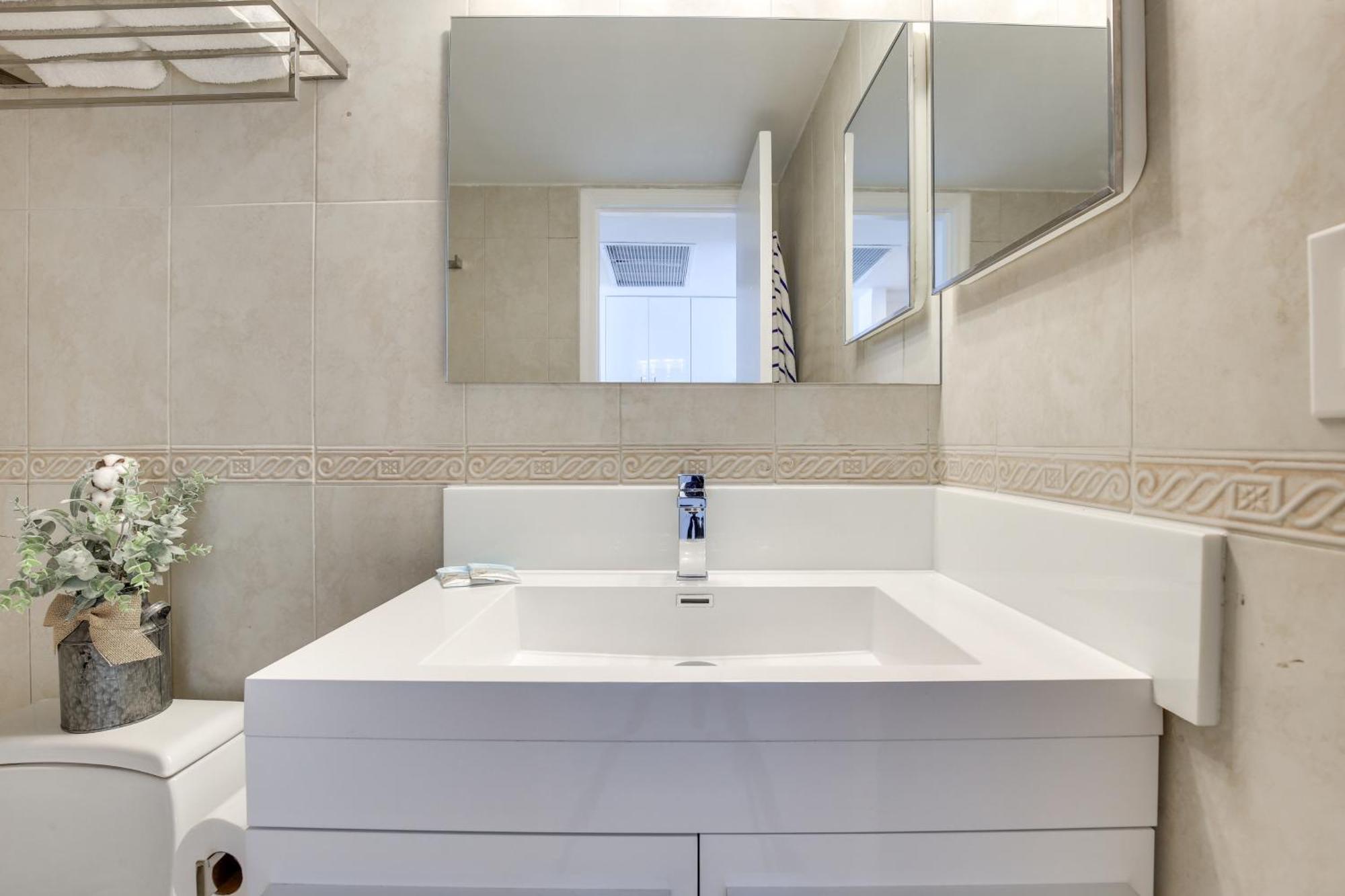 Apartment Sunny Isles Retreat With Perks! Miami Beach