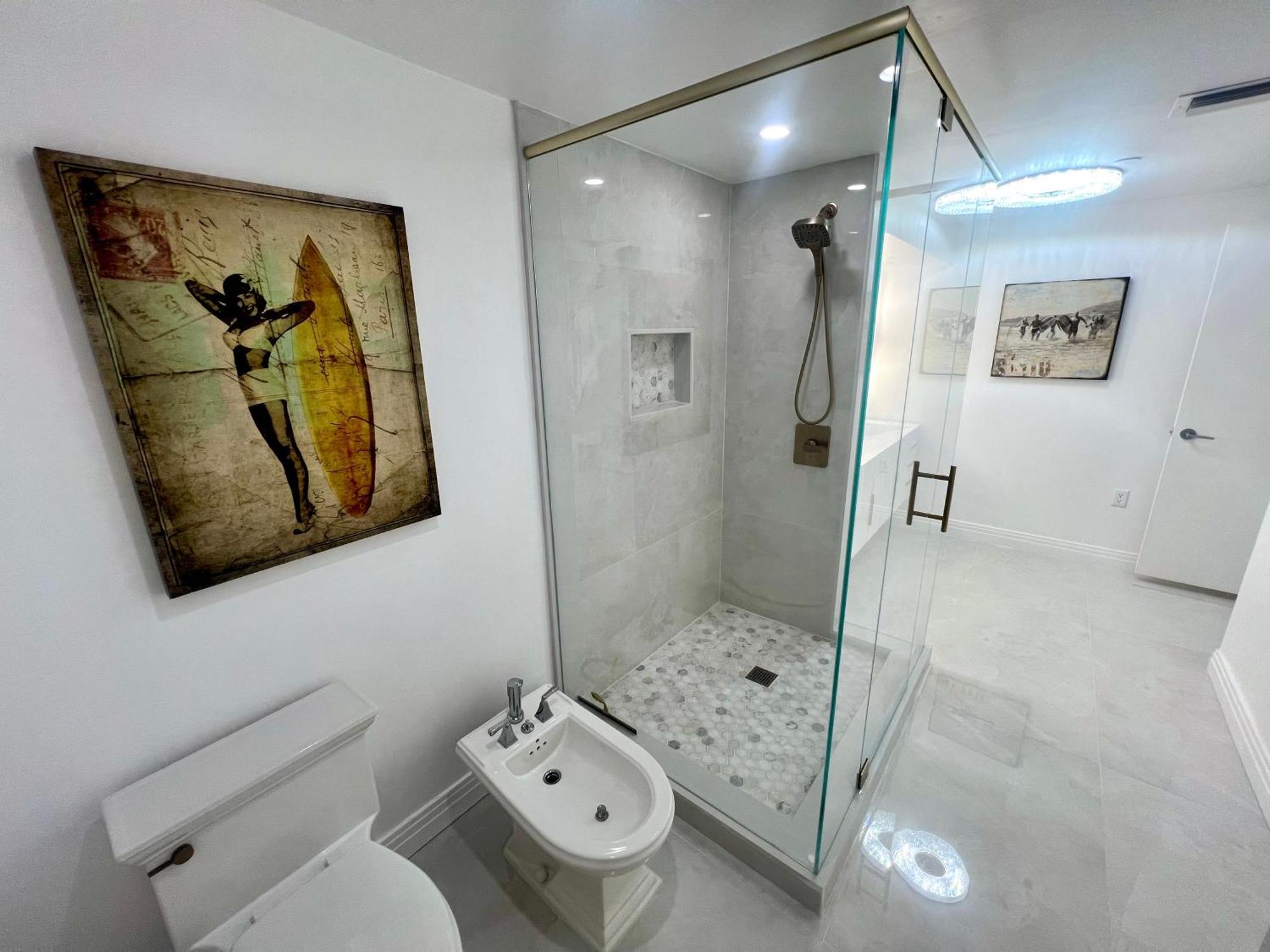 Wow! Location! Unit! New Renovated South Ocean Front Appartamento Miami Beach