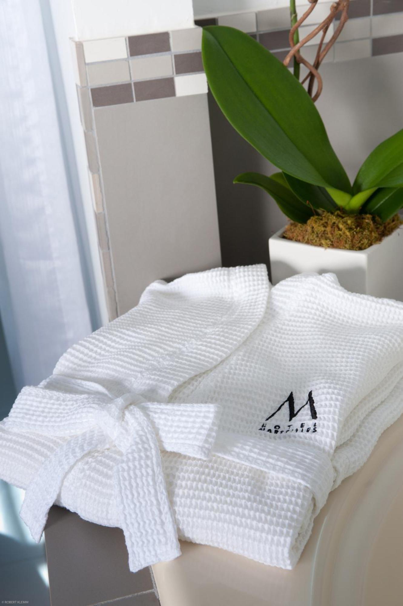 Hotel Marseilles Beachfront 4*