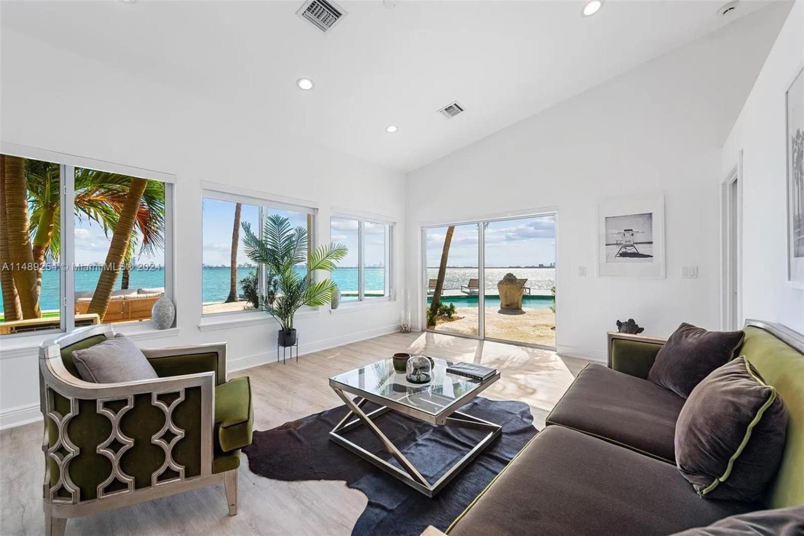 Hashmi Luxury 5bd & 5ba Retreat On North Bay Island Pousada Miami Beach