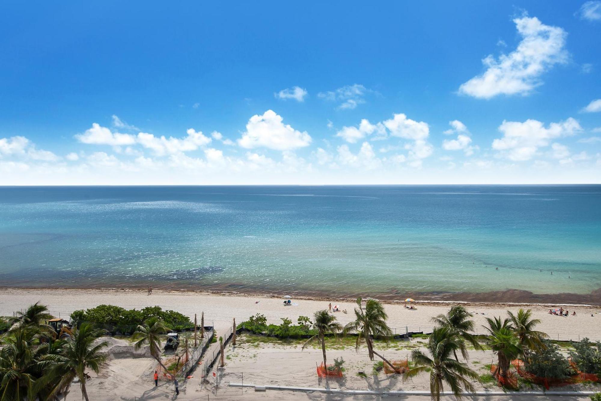 Castle 732 Ocean View With Pool, Tennis, Access, Free Parking Holiday home
