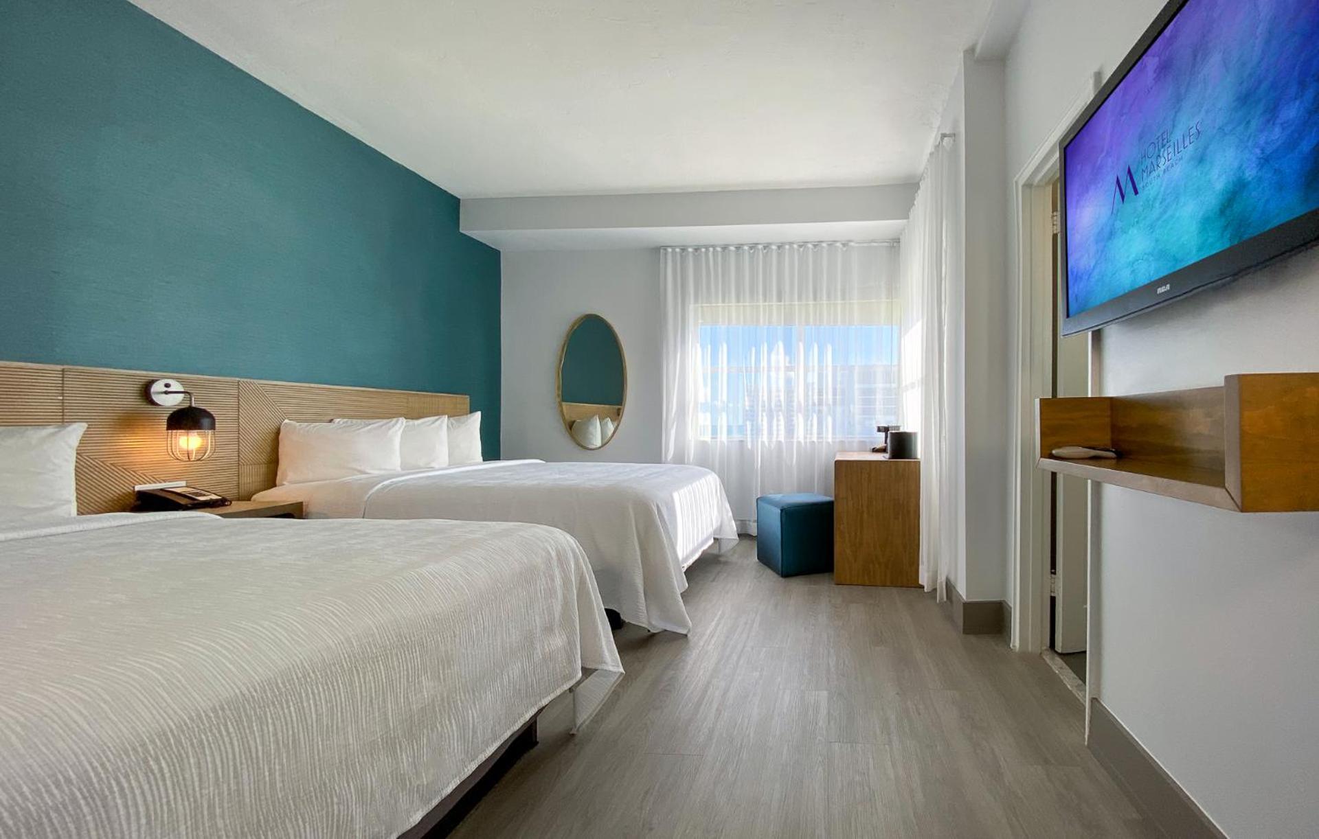 Hotel Marseilles Beachfront 4*