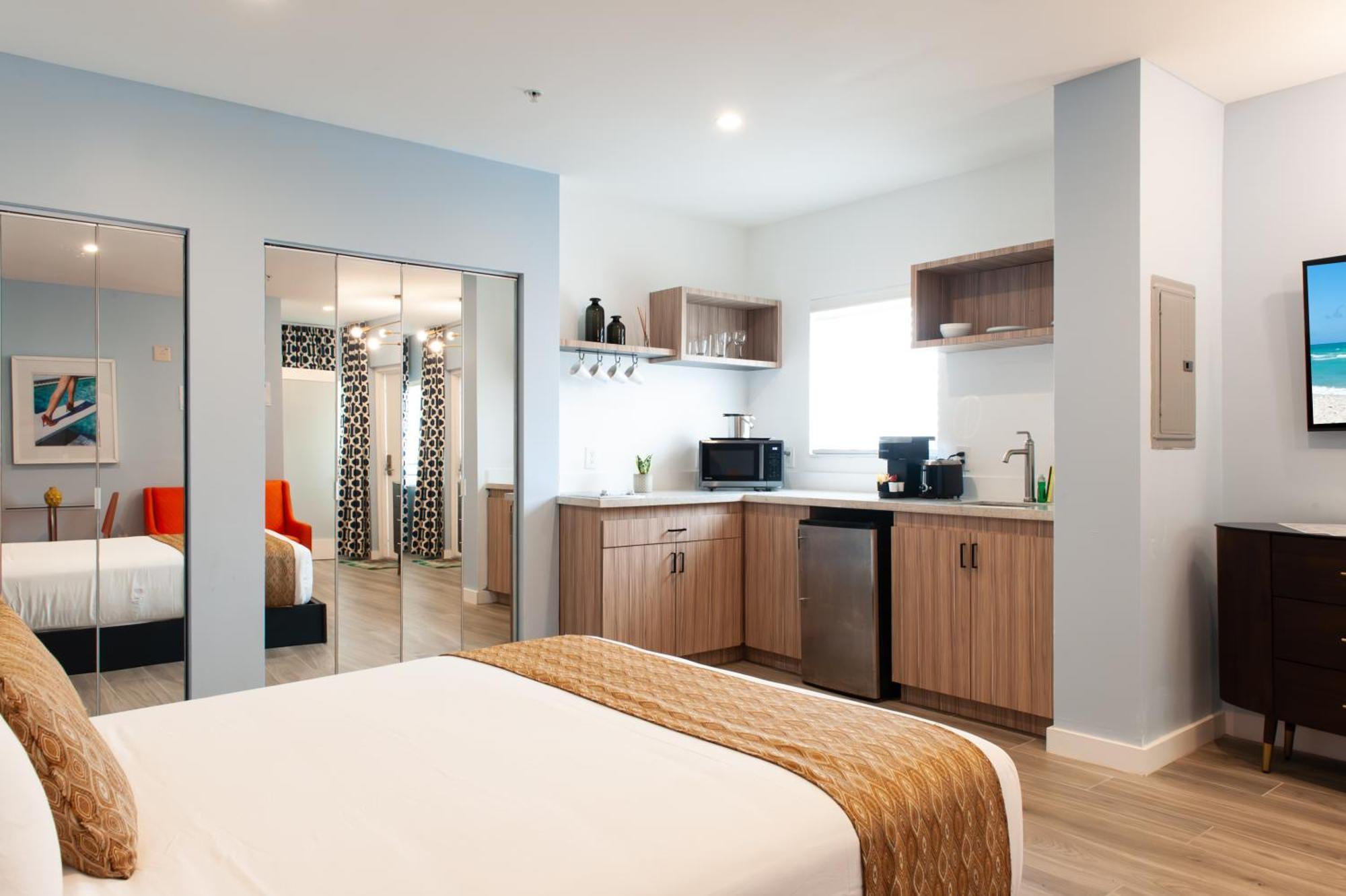Hotel Oceanside Hotel And Suites Miami Beach