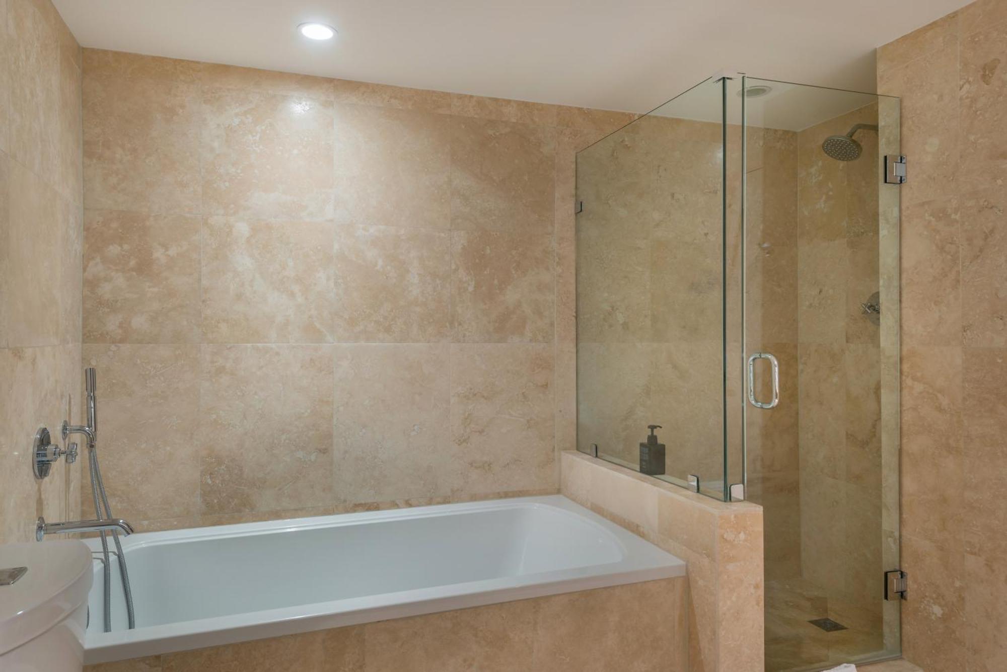 Oceanview Private At 1 & Homes -1144 *