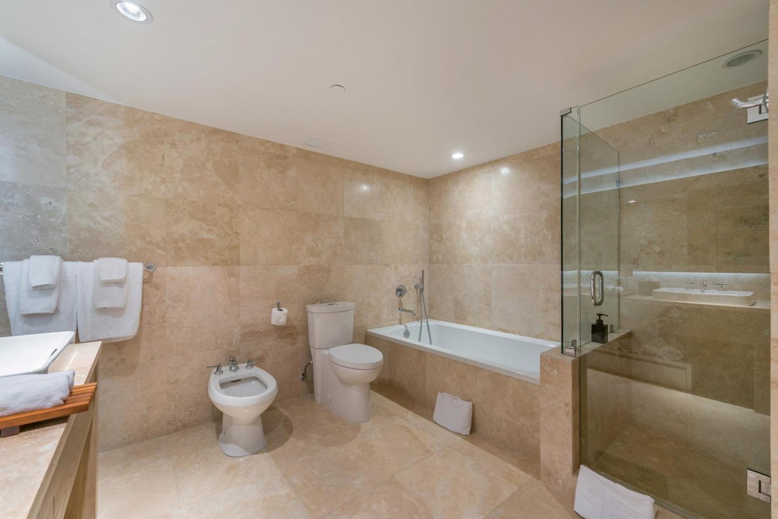 Apartment Oceanview Private At 1 & Homes -1144