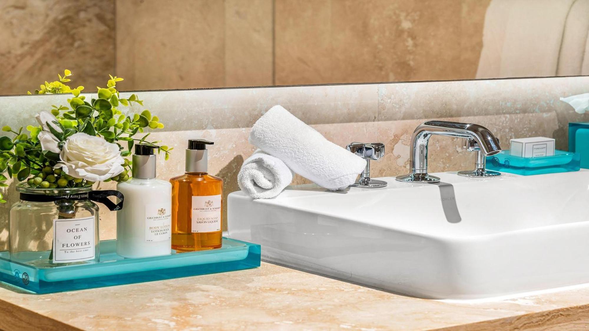 1 & Homes Private Luxury Hotel 5*