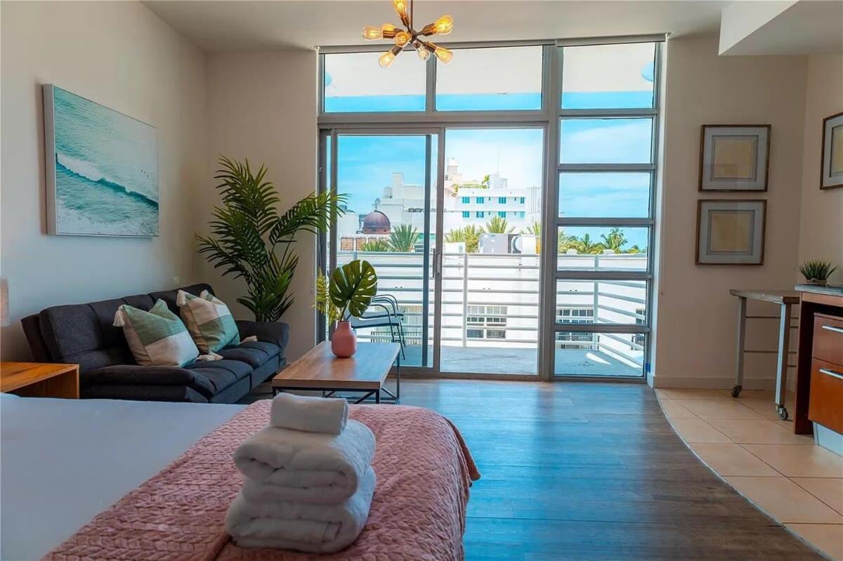 Stylish In South With Ocean Views Miami Beach