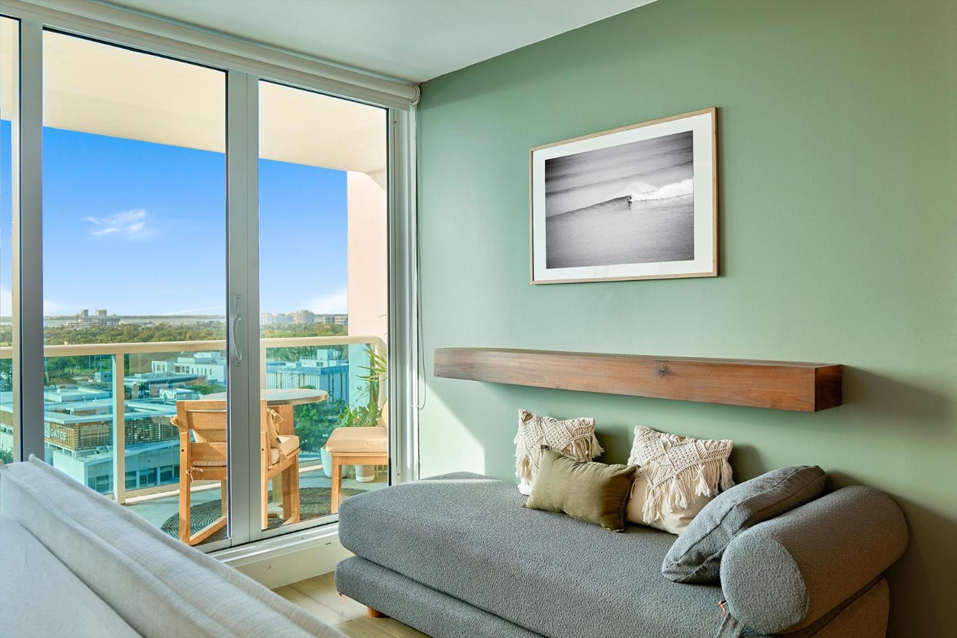 Skyline At Roney Palace - 1429 Apartment *