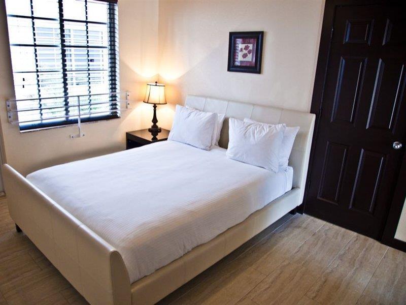 Hotel Tradewinds Miami